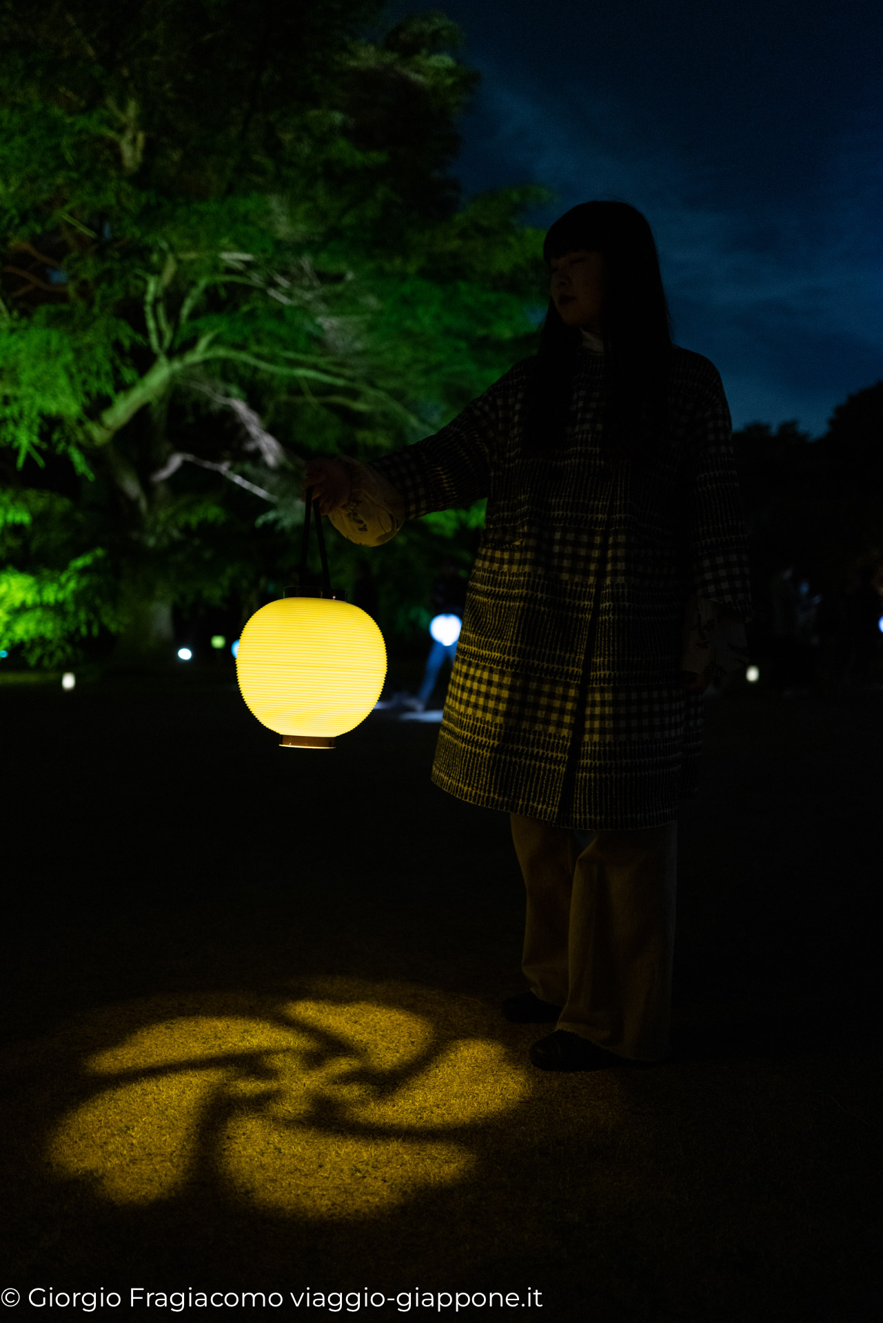 Gyoen Park Shinjuku Tokyo Naked visual art installation 1000072