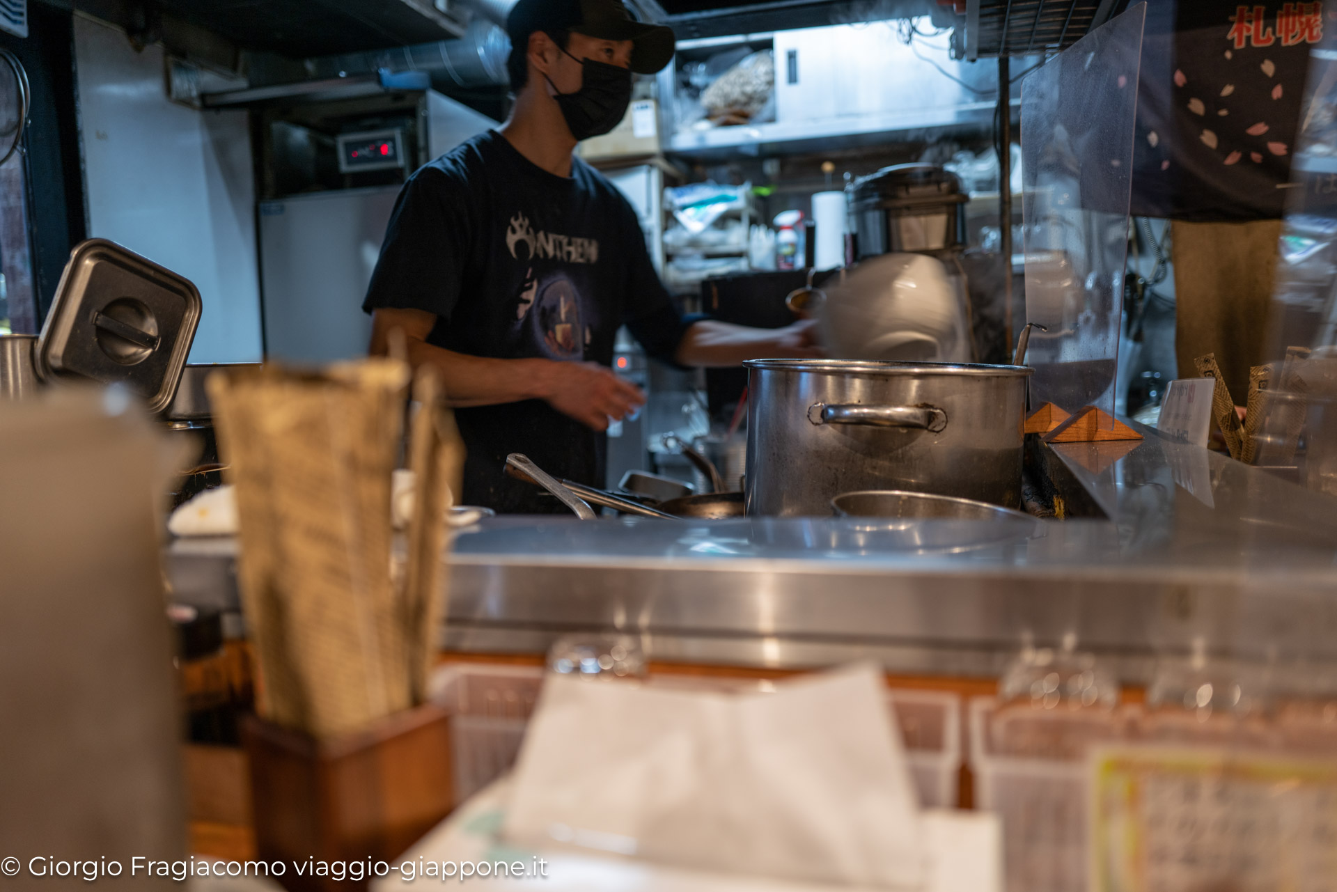 Ramen Yokocho Sapporo 1041170