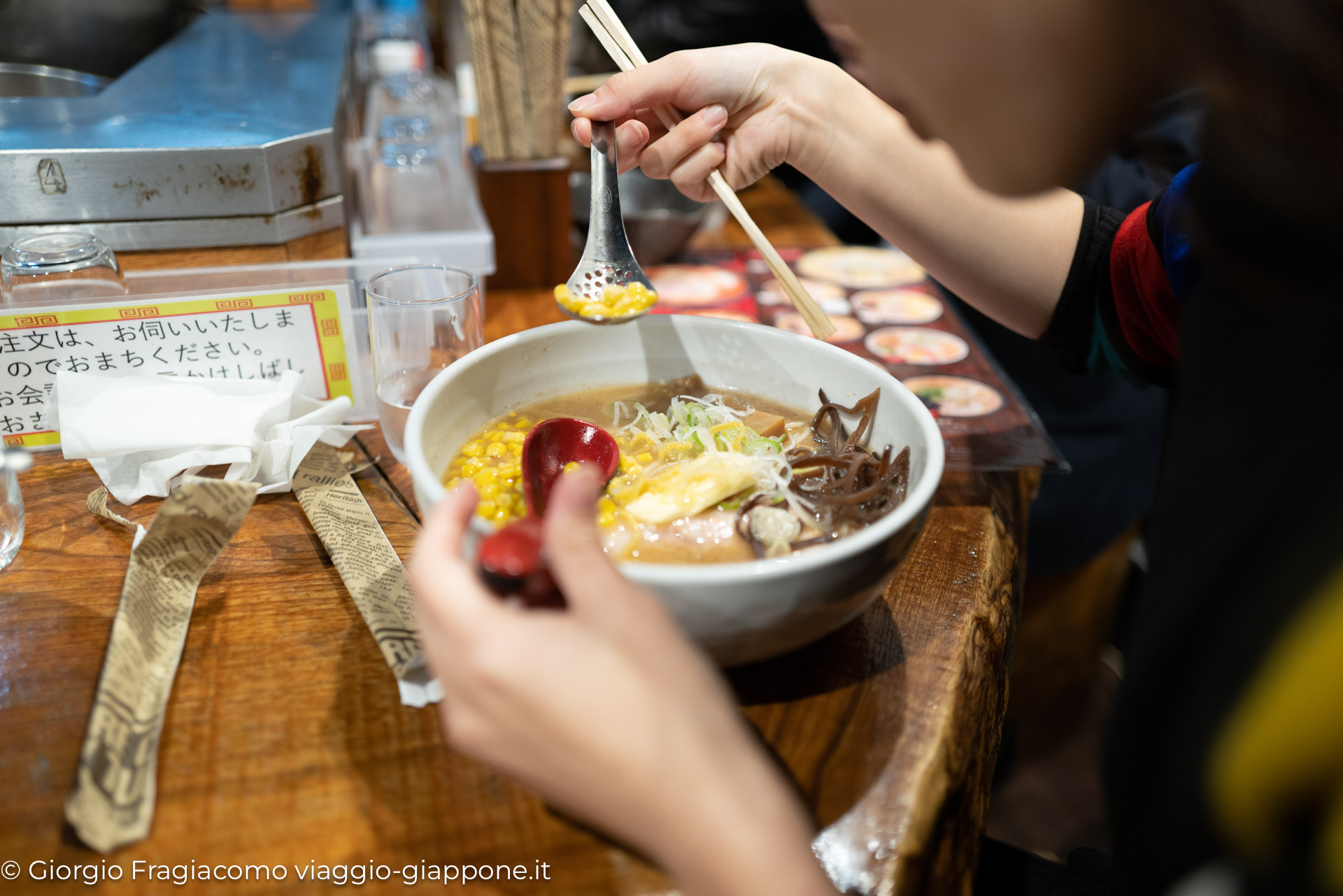 Ramen Yokocho Sapporo 1041191