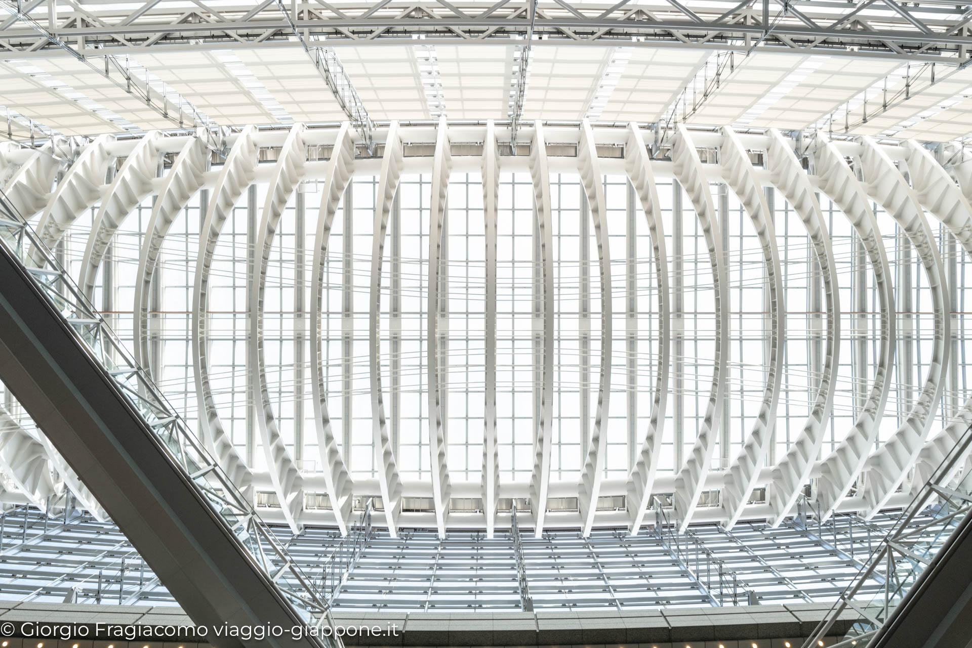 Tokyo international Forum by Rafael Vinoly 1040011