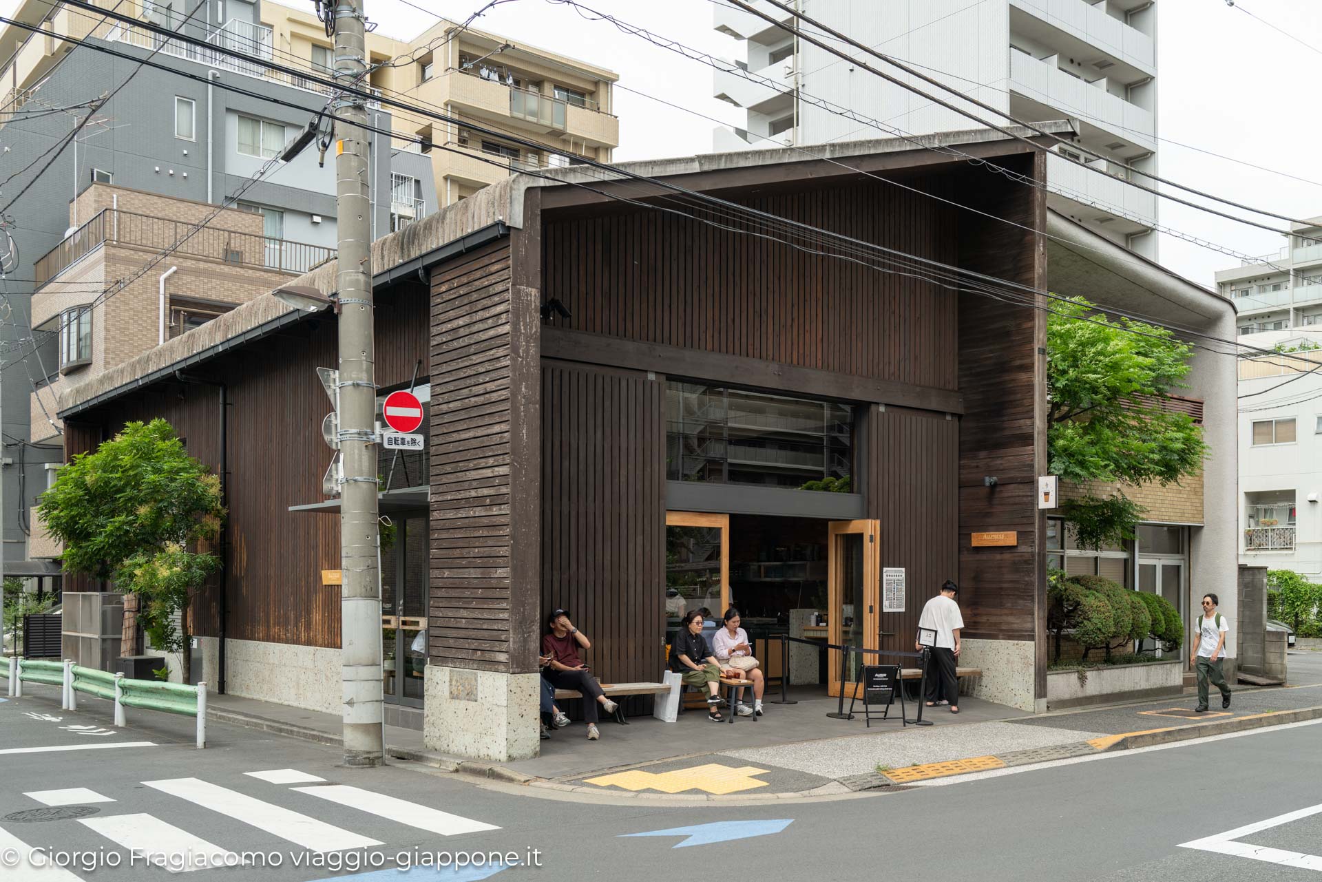 Cafes of Kiyosumi Shirakawa 1040645