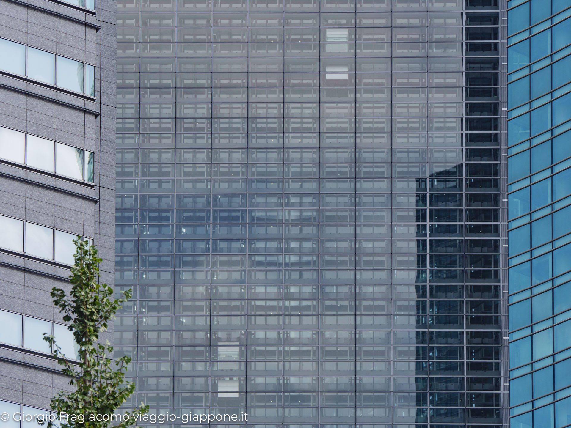 Dentsu Tower Shiodome Tokyo Jean Nouvel 1411534