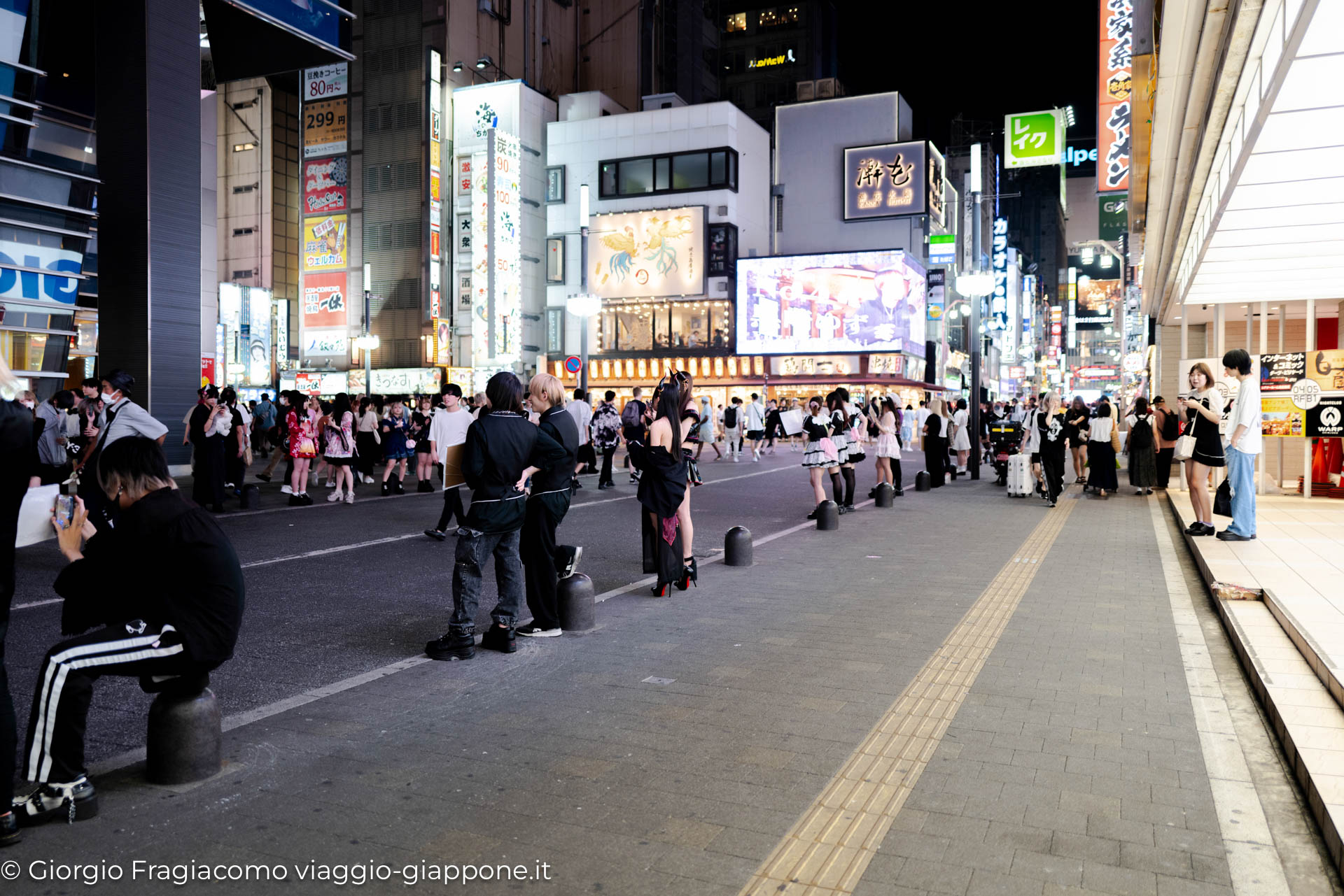 Kabukicho Shinjuku Tokyo 1050800