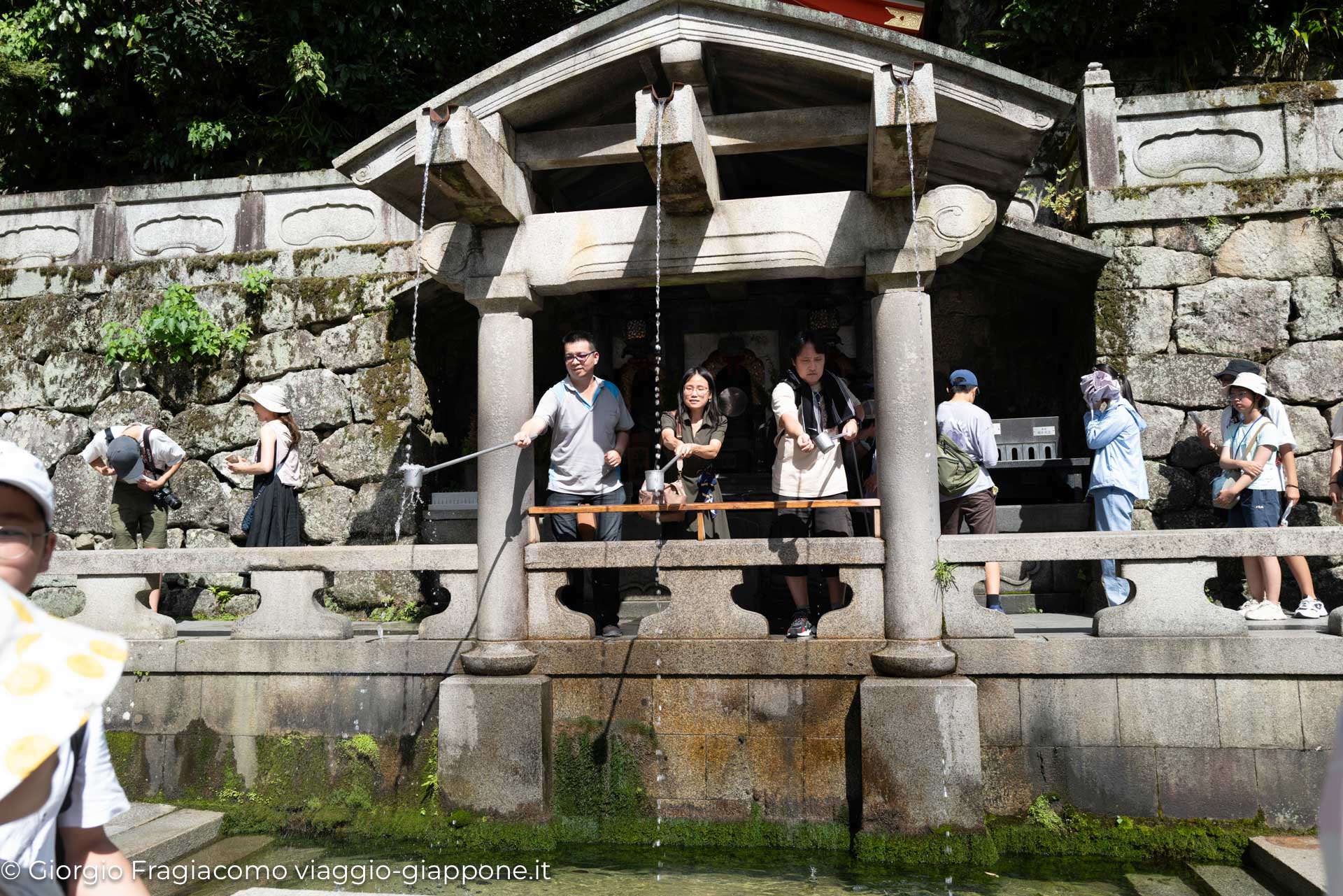 Kiyomizu dera temple in Kyoto con la Mamma 1060613