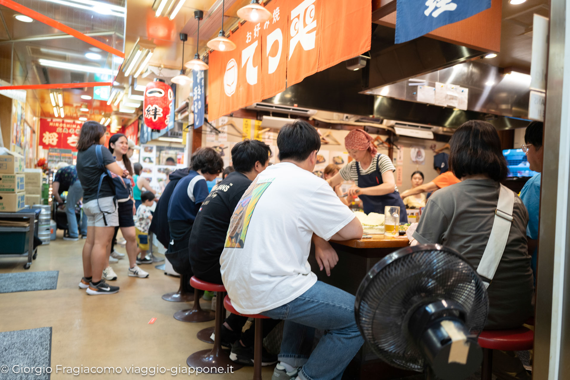 Okonomiyaki Okonomi mura Hiroshima Con la Mamma 1080043