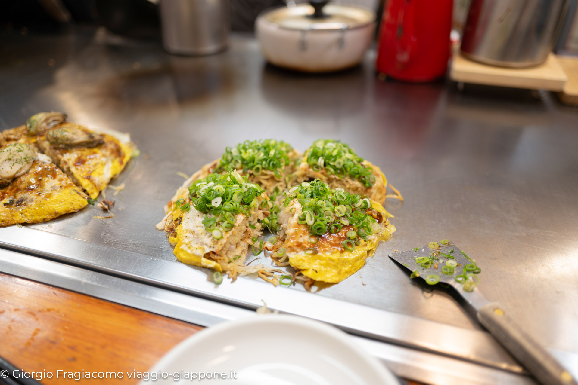 Okonomiyaki Okonomi mura Hiroshima Con la Mamma 1080112