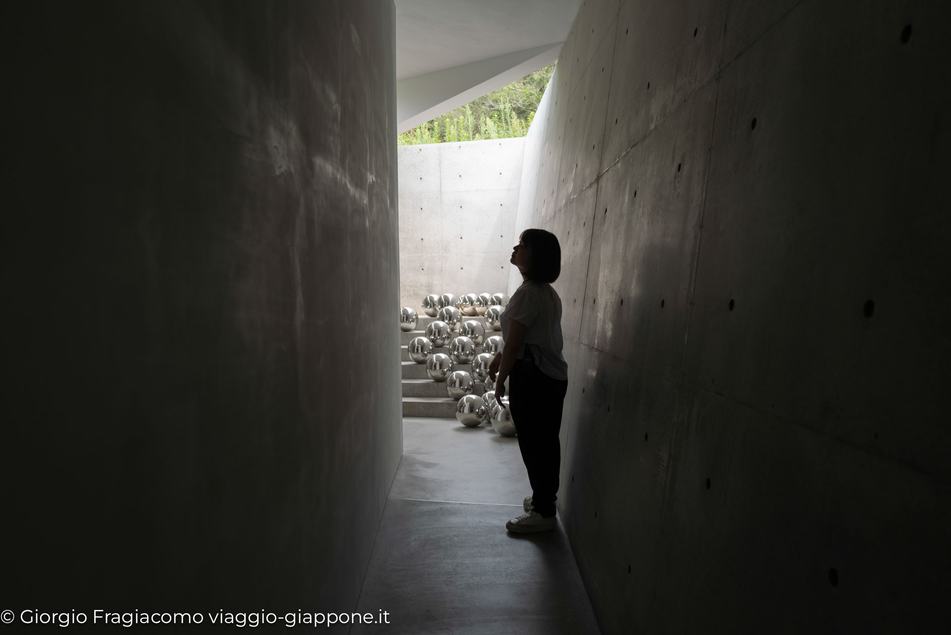 Valley Museum adn Lee Ufan Museum Naoshima Seto Naikai Con la Mamma 1080775